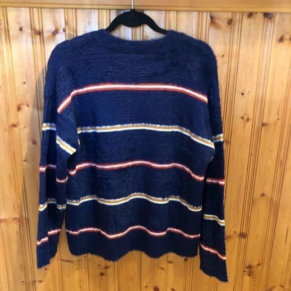 Forever 21 Fluffy Textured Women’s Sweater Size S - Picture 2 of 16